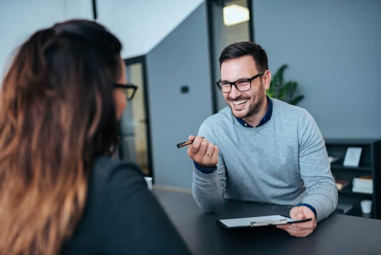 Motivationsgespräche erfolgreich führen: Ein Schlüssel zur langfristigen Mitarbeiterbindung